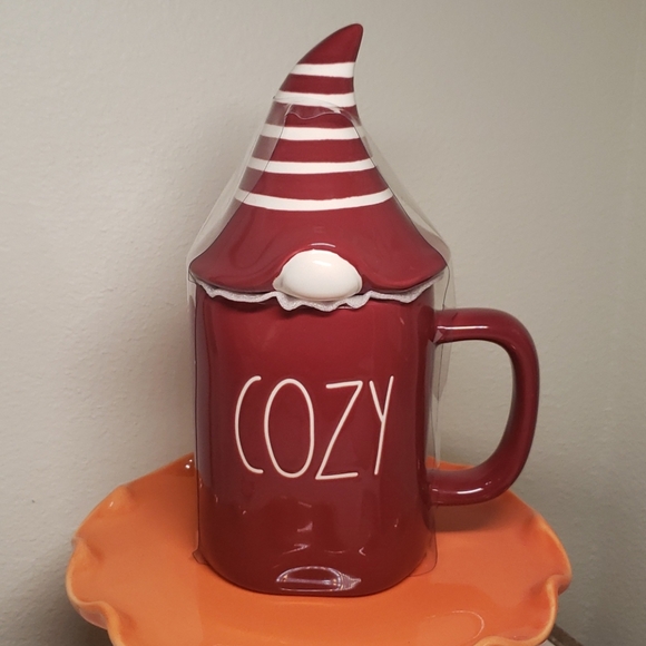 Rae Dunn Other - New Rae Dunn Cozy topper mug